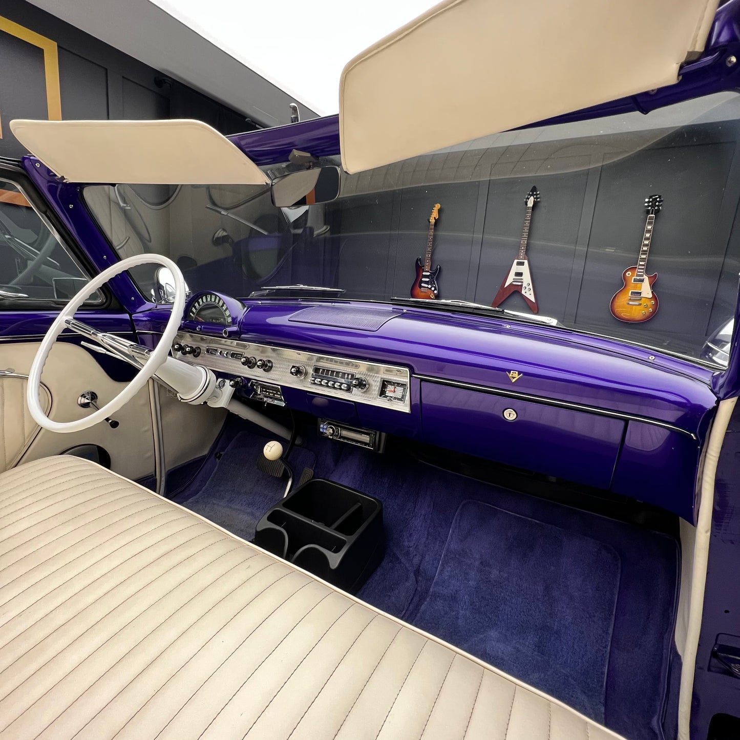 1952 Ford Crestline Sunliner
