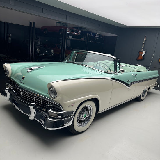 1956 Ford Fairlane Sunliner