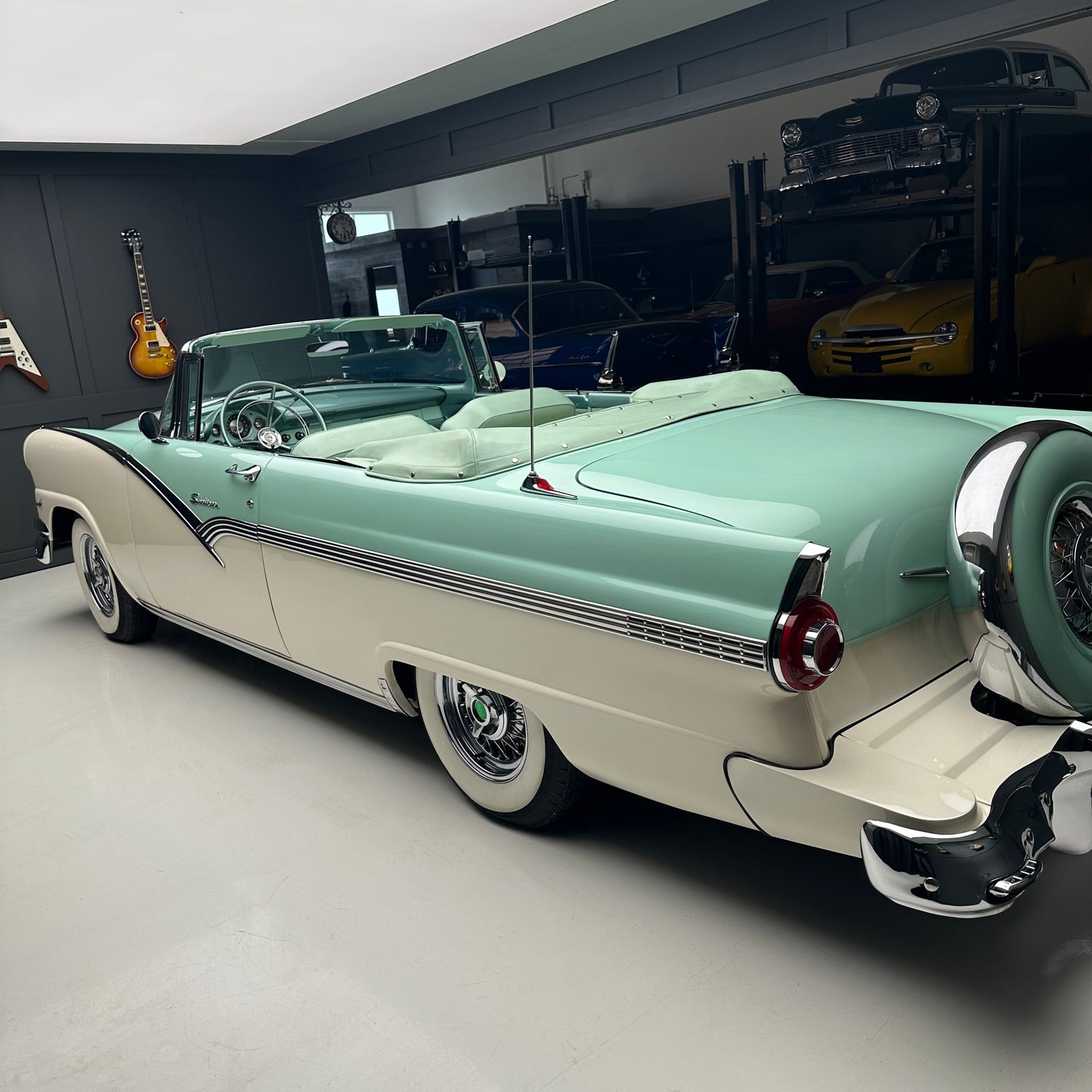1956 Ford Fairlane Sunliner