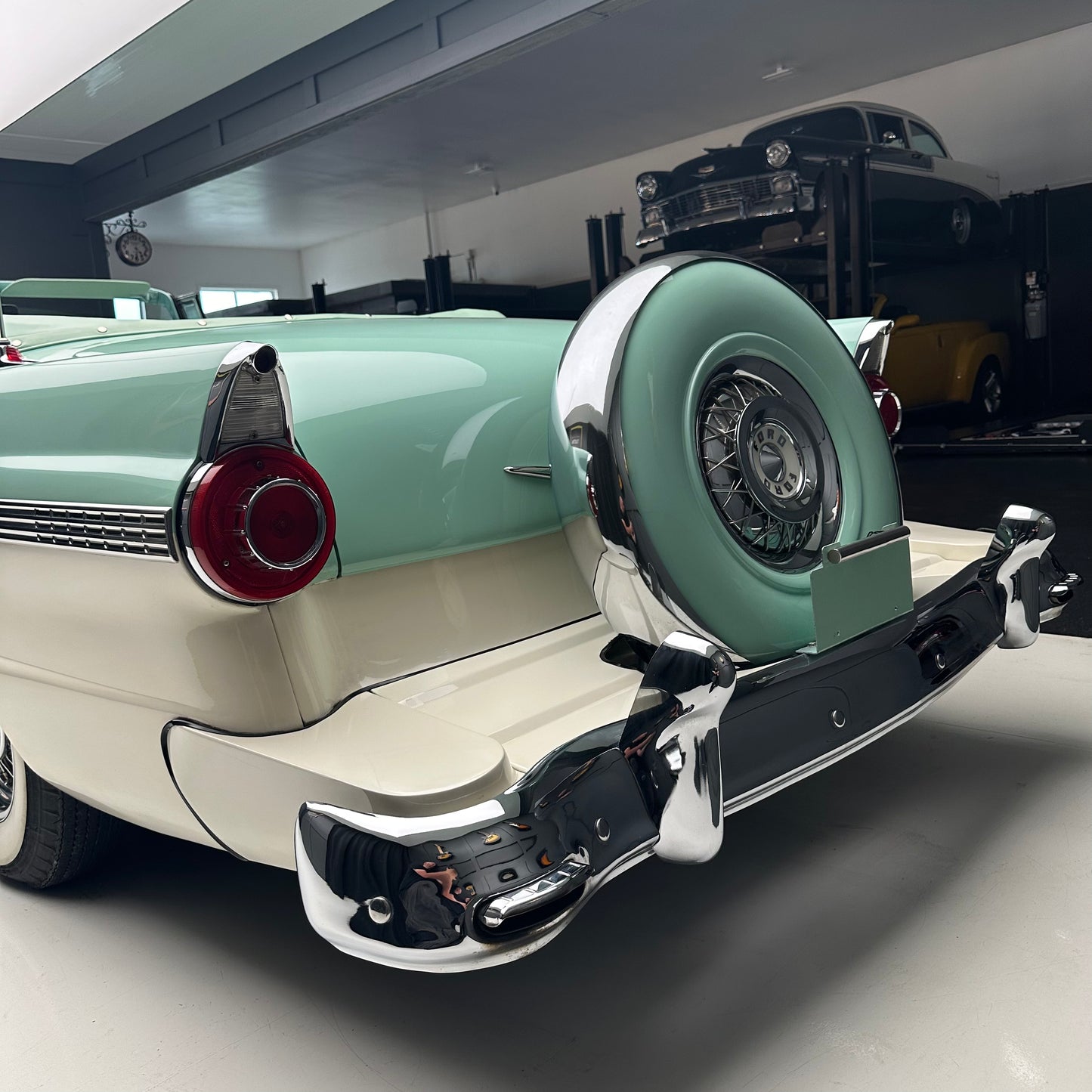 1956 Ford Fairlane Sunliner
