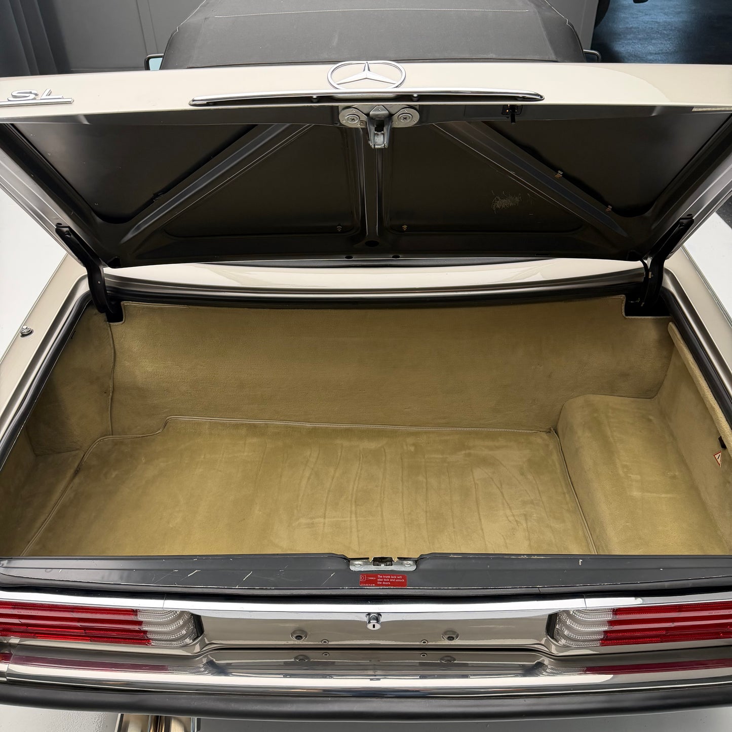 1987 Mercedes 560 SL