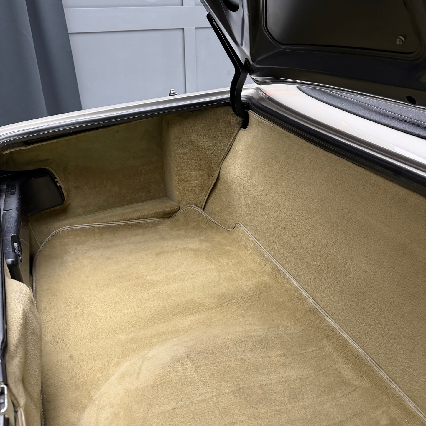 1987 Mercedes 560 SL