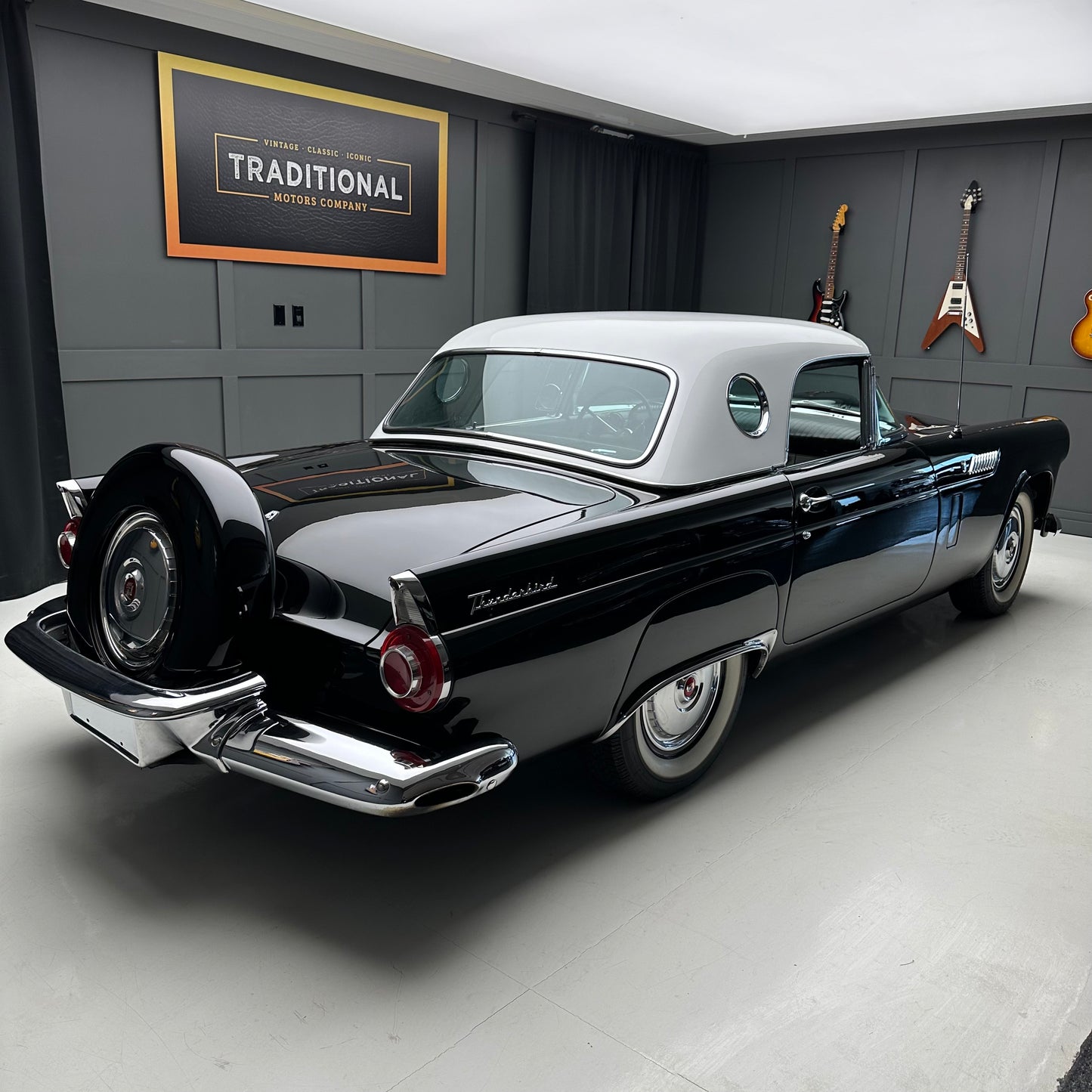 1956 Ford Thunderbird