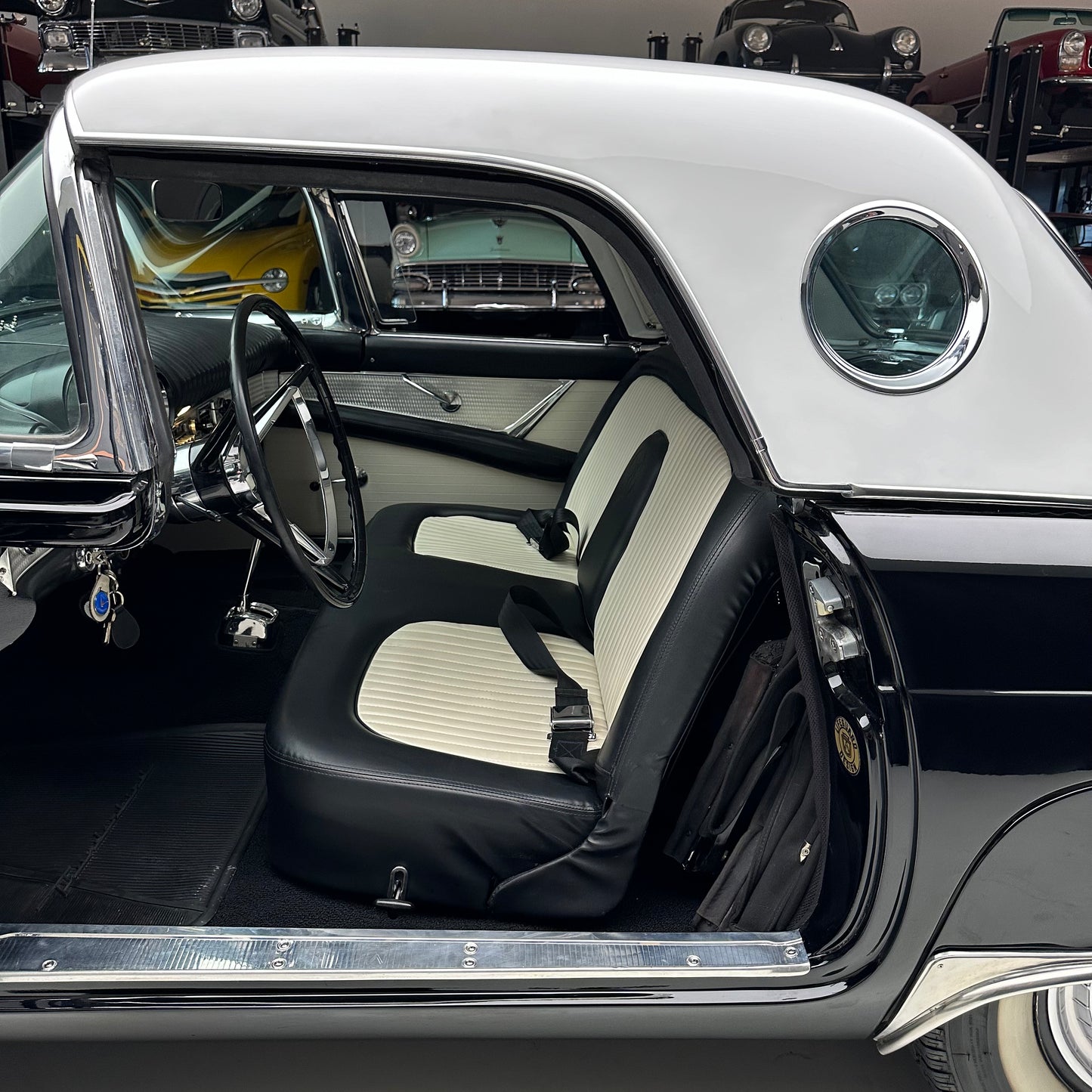 1956 Ford Thunderbird