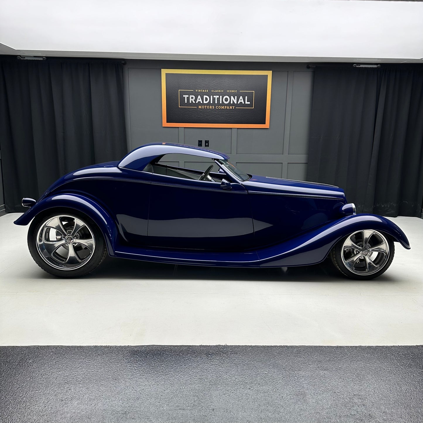 1933 Ford Roadster