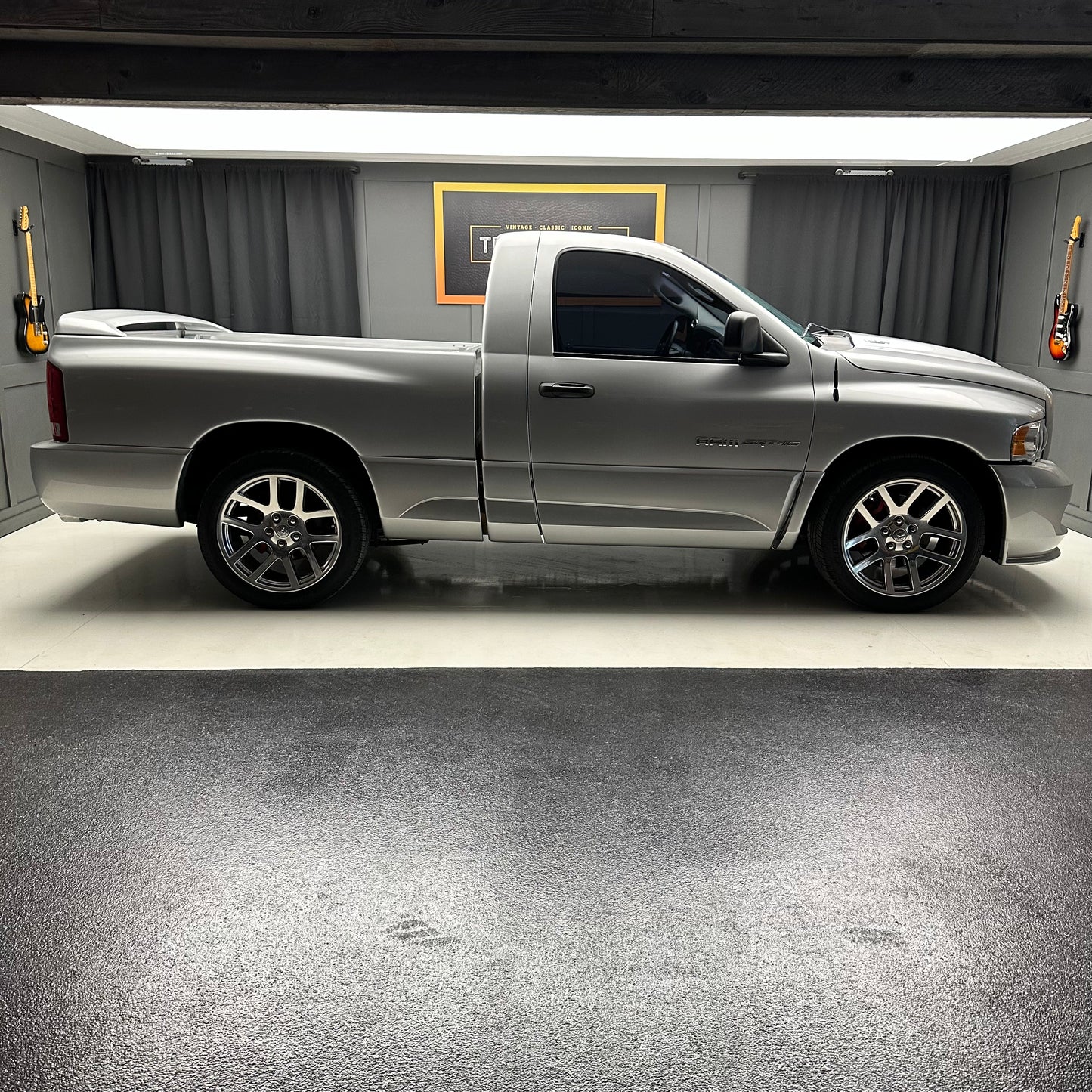 2004 Dodge Ram SRT10 Viper