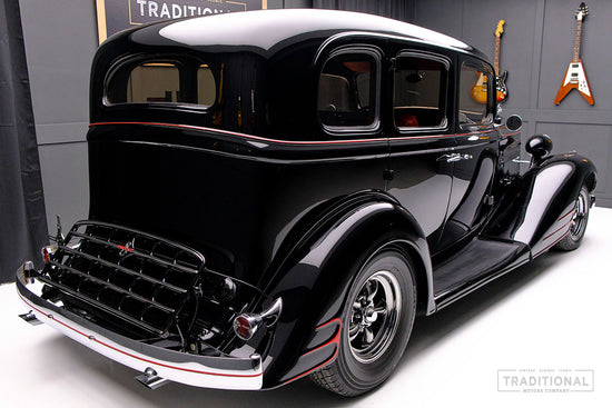 1934 Pontiac Eight