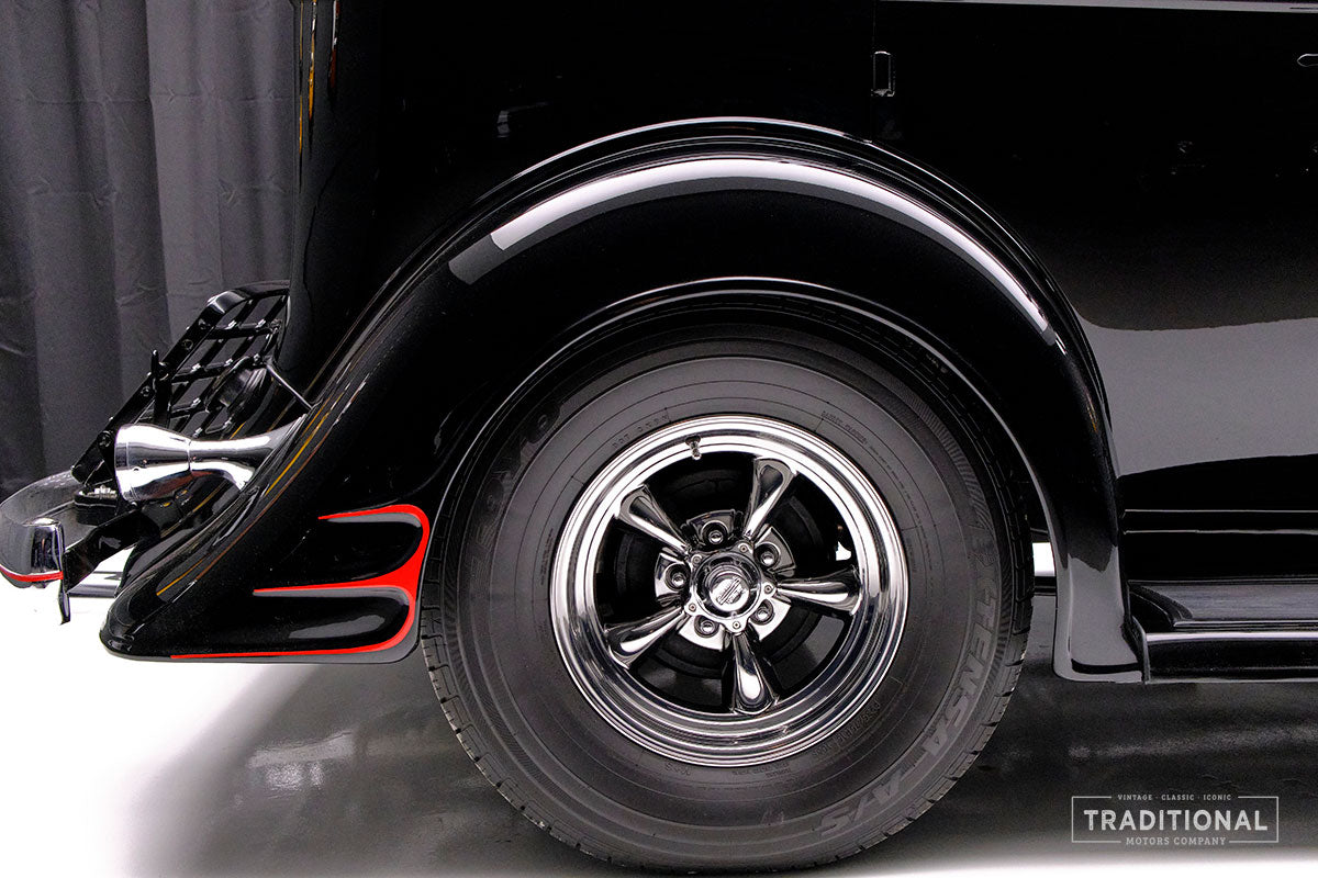 1934 Pontiac Eight