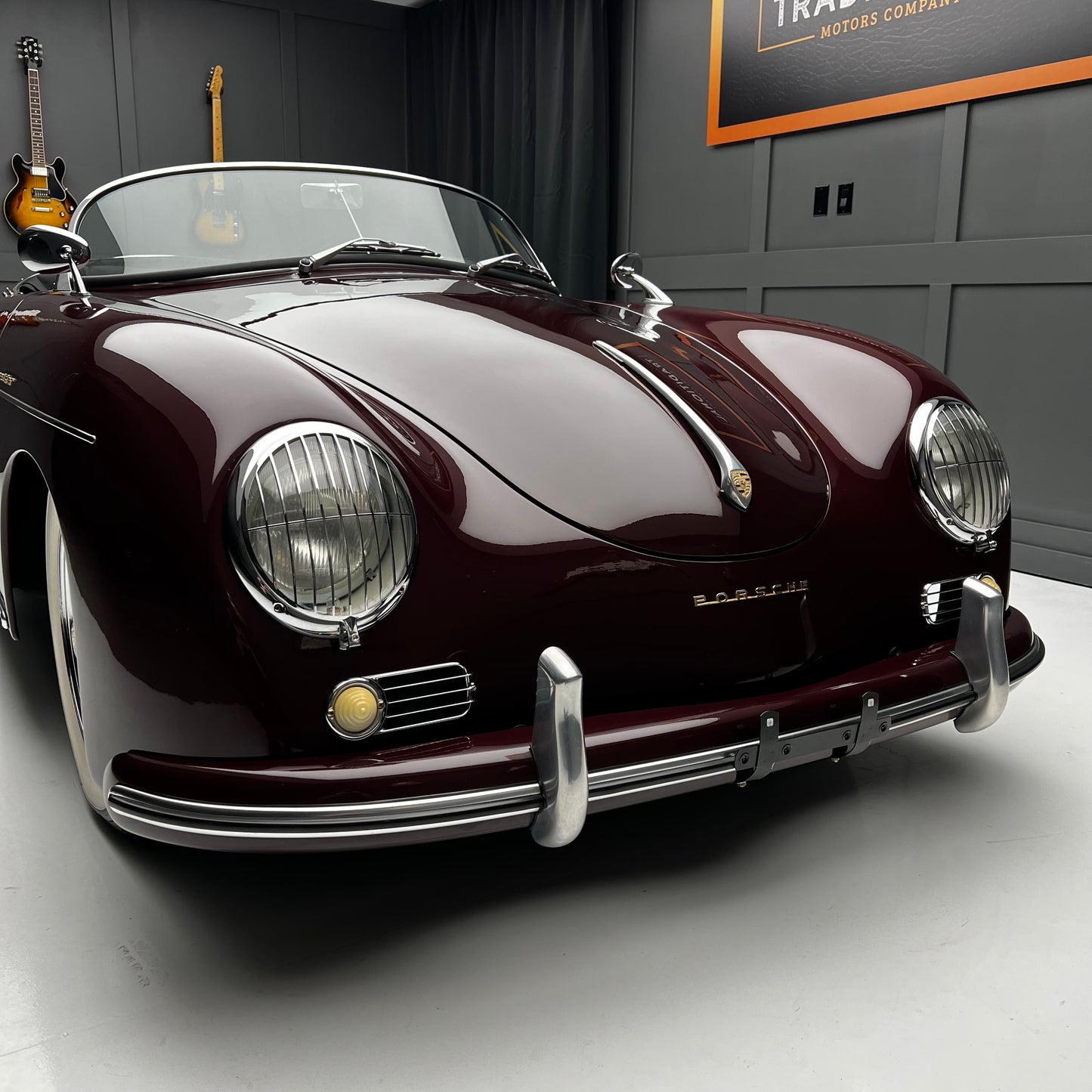 Load image into Gallery viewer, Porsche 356 Speedster replica