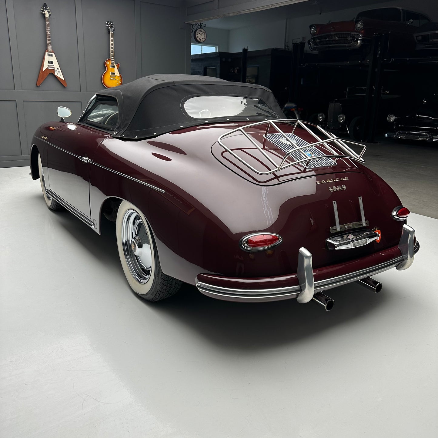 Load image into Gallery viewer, Porsche 356 Speedster replica