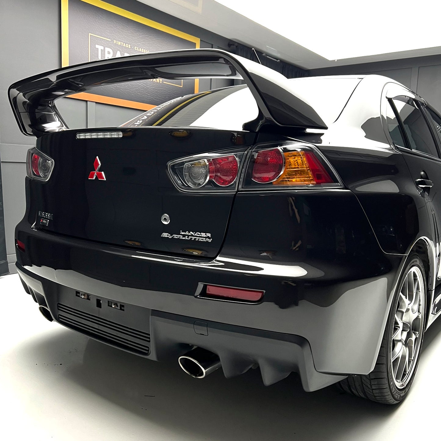 2012 Mitsubishi Lancer Evolution MR